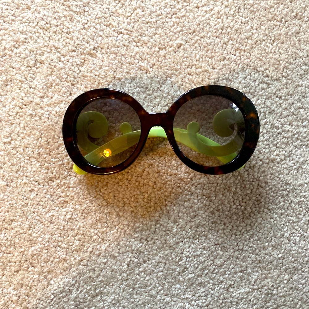 PRADA SUNGLASSES
